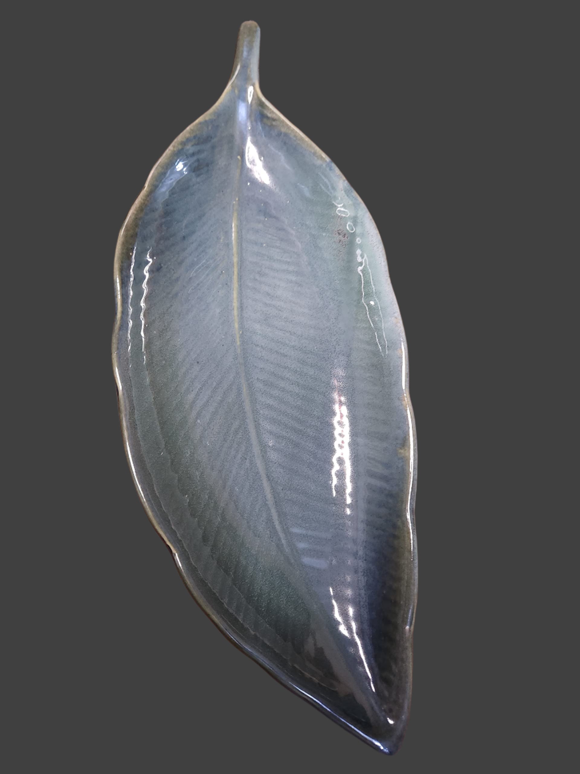 Long Leaf platter| Ideal for Gifting| Ceramic Platter for serving starters